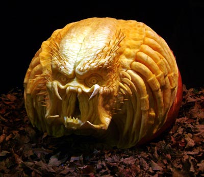 predator-pumpkin-carving1.jpg